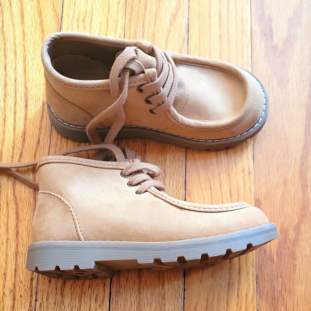 new Old Navy Beige Lace-Up Oxford Shoes Low Top Round Toe Flat Heel US Kids 9